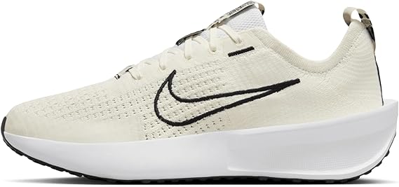 Nike Women's Interact Run Sneaker